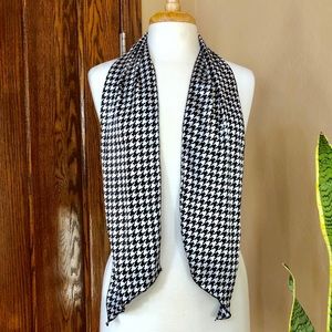 Black & White Houndstooth Scarf